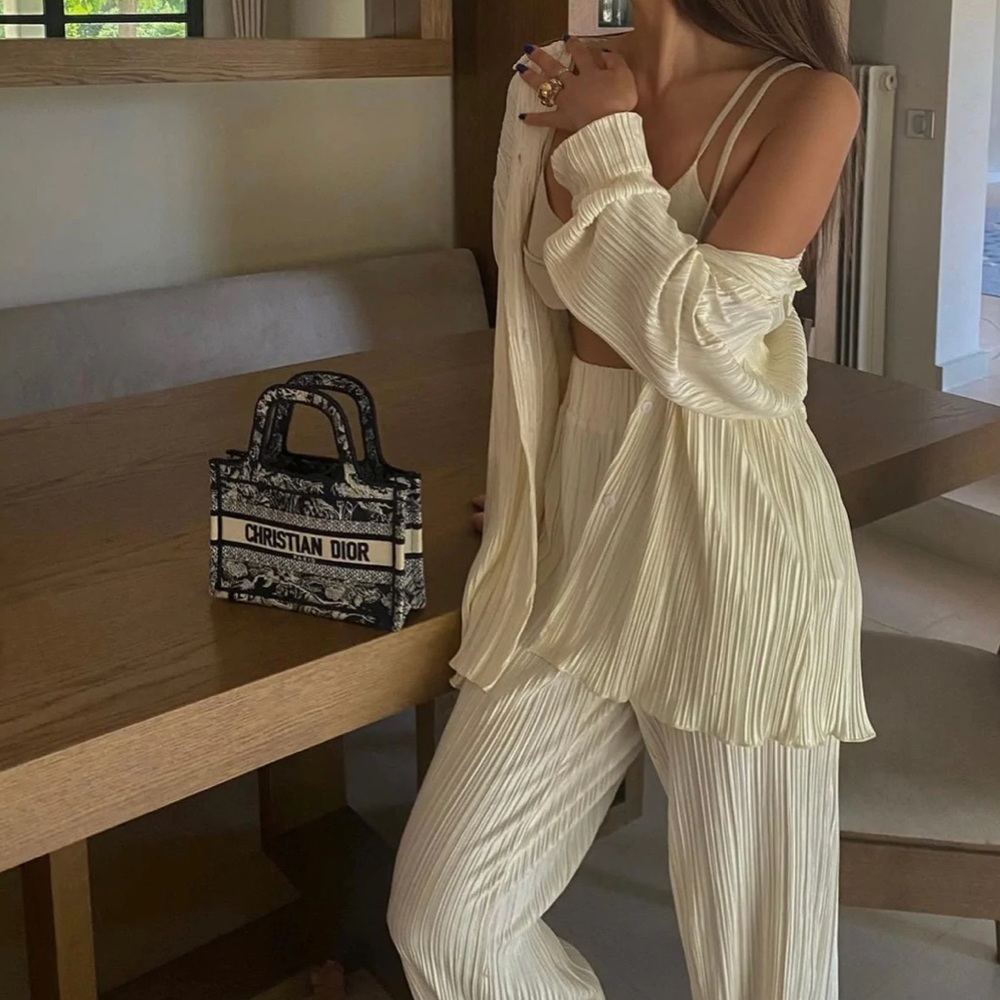 Kumiko Plisse Blouse And Pant Set Cream